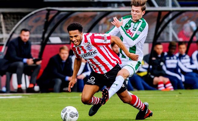 边锋变向这 边锋变向这